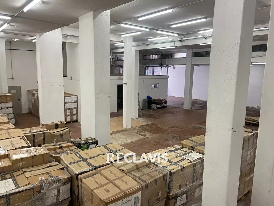 Immagine 16 di Locale commerciale in affitto  in Via Di Pietralata 240 a Roma