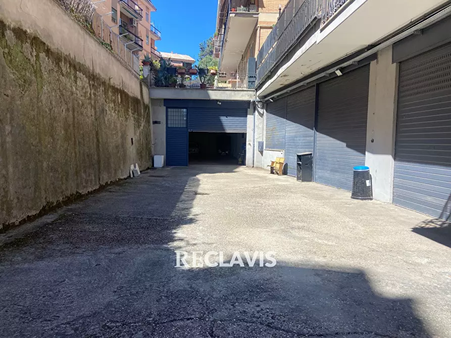 Immagine 27 di Locale commerciale in affitto  in Via Di Pietralata 240 a Roma