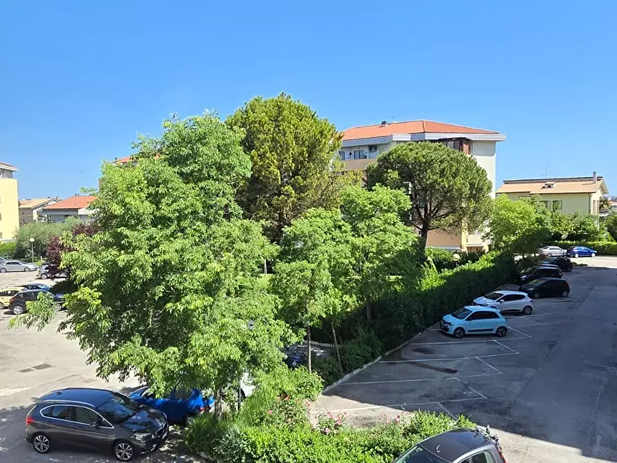 Immagine 14 di Appartamento in vendita  in Via Vestina 191 a Montesilvano