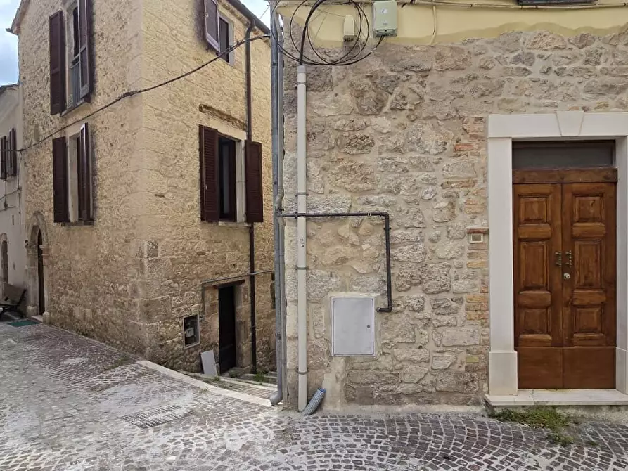 Immagine 9 di Appartamento in vendita  in Via Municipio a Abbateggio
