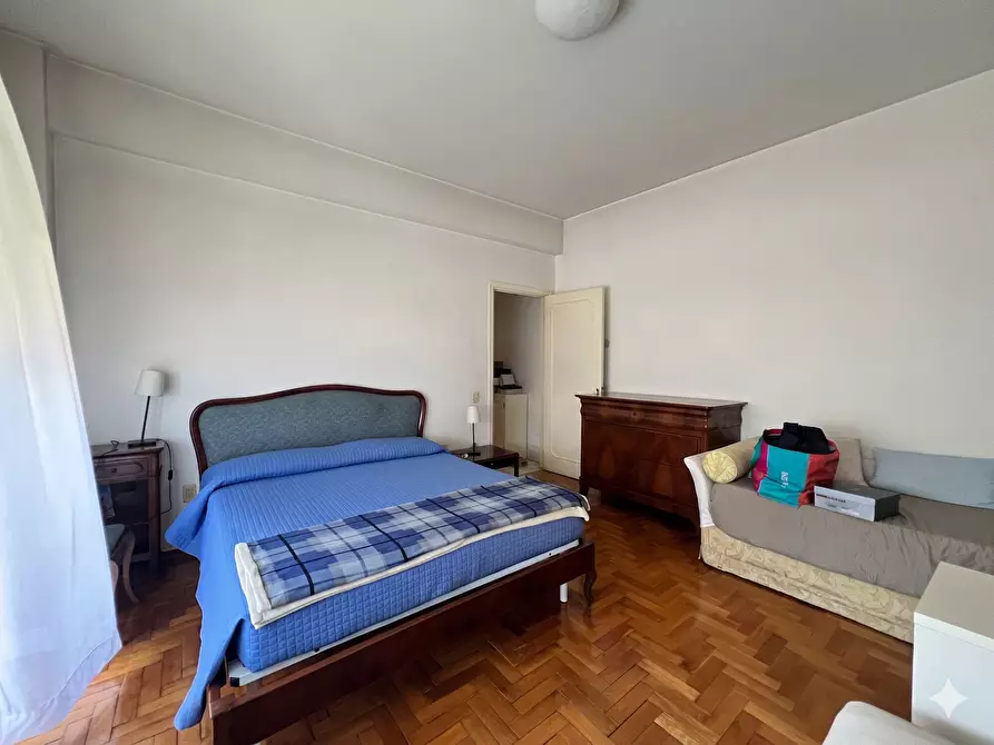 Immagine 26 di Appartamento in vendita  in Corso Vittorio Emanuele II 161 a Pescara