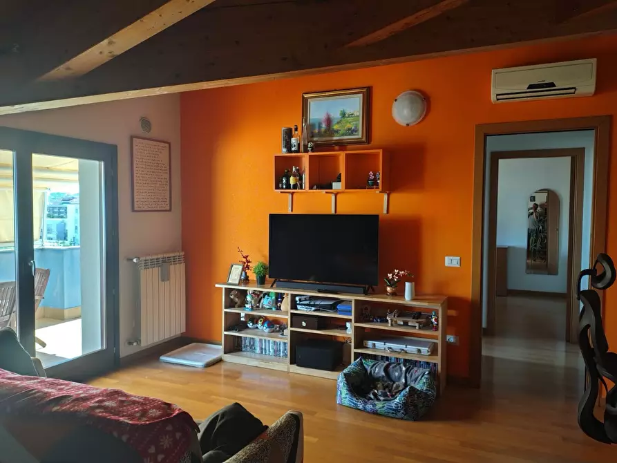 Immagine 5 di Appartamento in vendita  in Via Saragt a Montesilvano