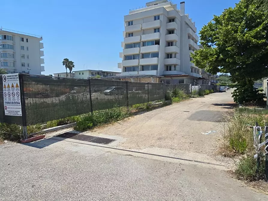 Immagine 20 di Appartamento in vendita  in Strada Statale Adriatica 16 a Vasto