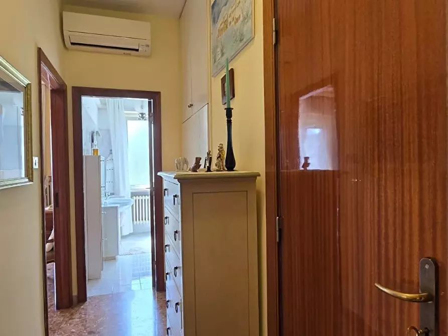 Immagine 21 di Appartamento in vendita  in Via Sant’Eufemia a Maiella 41 a Pescara