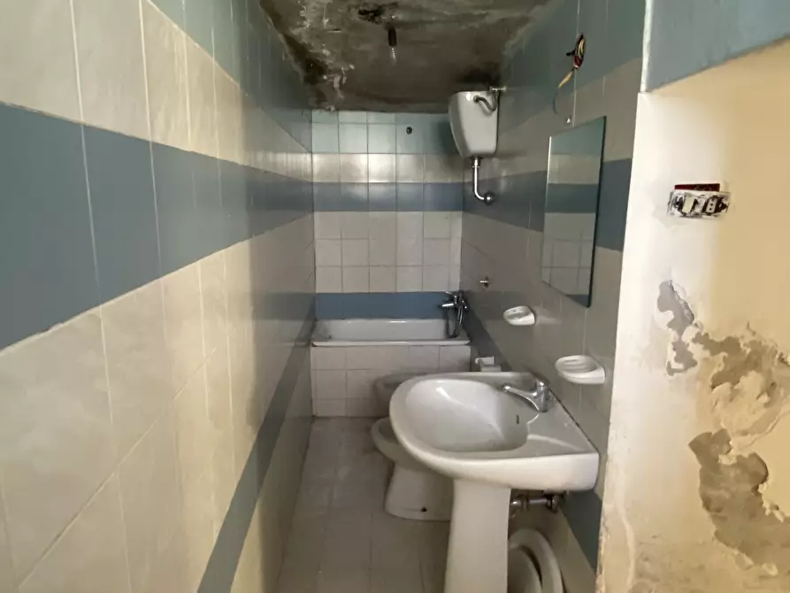 Immagine 26 di Villa in vendita  in Via Piano da Capo a Abbateggio