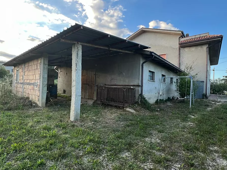 Immagine 59 di Villa in vendita  in Contrada Nora 2 a Pianella