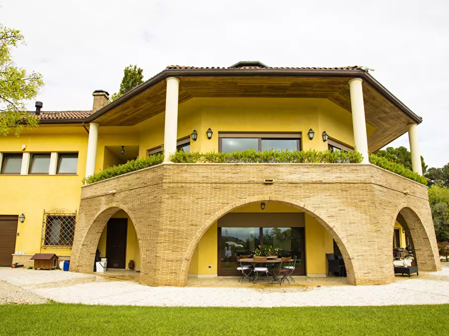 Immagine 16 di Villa in vendita  in Contrada Pretaro a Francavilla Al Mare