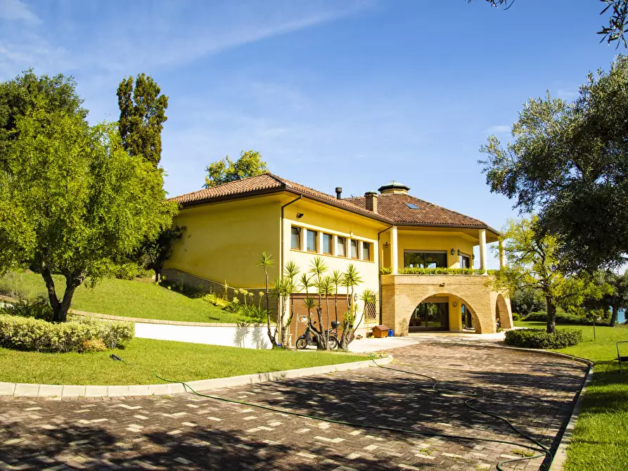 Immagine 3 di Villa in vendita  in Contrada Pretaro a Francavilla Al Mare