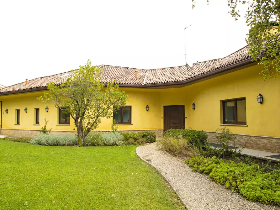 Immagine 31 di Villa in vendita  in Contrada Pretaro a Francavilla Al Mare