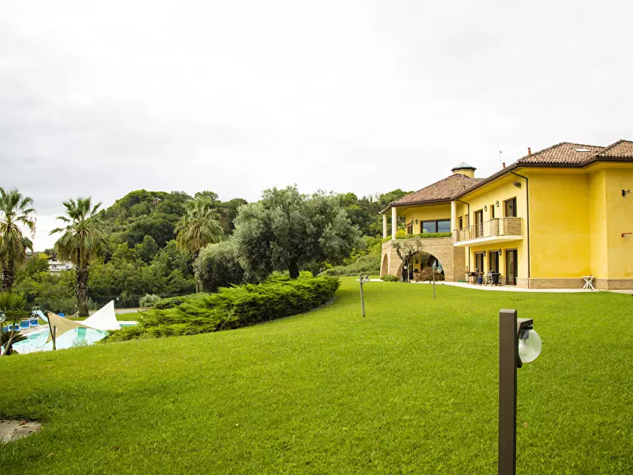 Immagine 12 di Villa in vendita  in Contrada Pretaro a Francavilla Al Mare