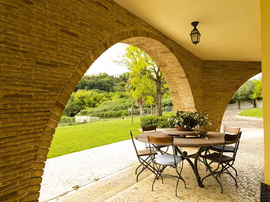 Immagine 18 di Villa in vendita  in Contrada Pretaro a Francavilla Al Mare