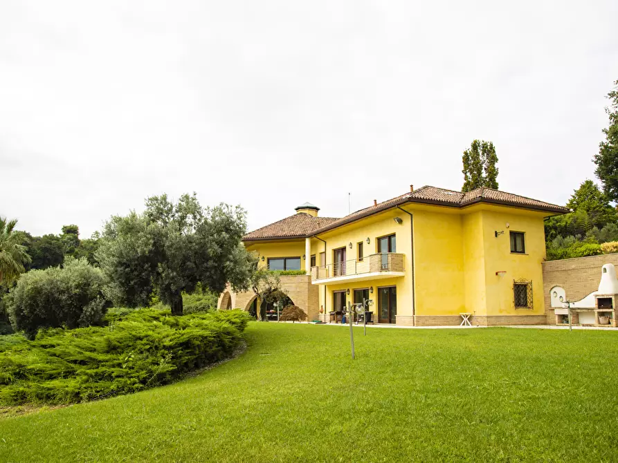 Immagine 11 di Villa in vendita  in Contrada Pretaro a Francavilla Al Mare