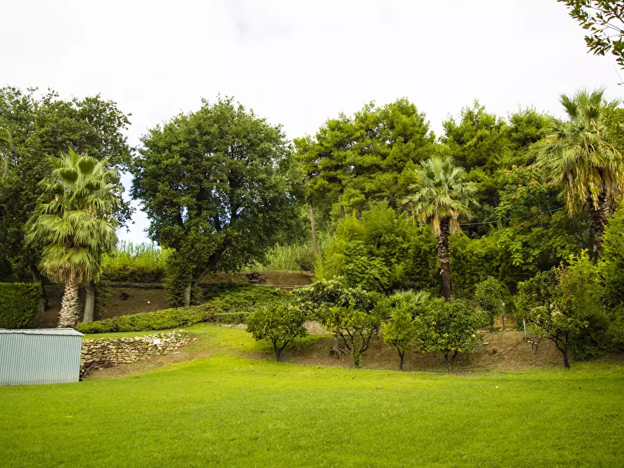 Immagine 23 di Villa in vendita  in Contrada Pretaro a Francavilla Al Mare
