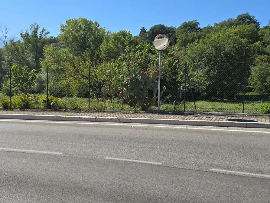 Immagine 11 di Terreno residenziale in vendita  in Via Giacomo Matteotti a Abbateggio