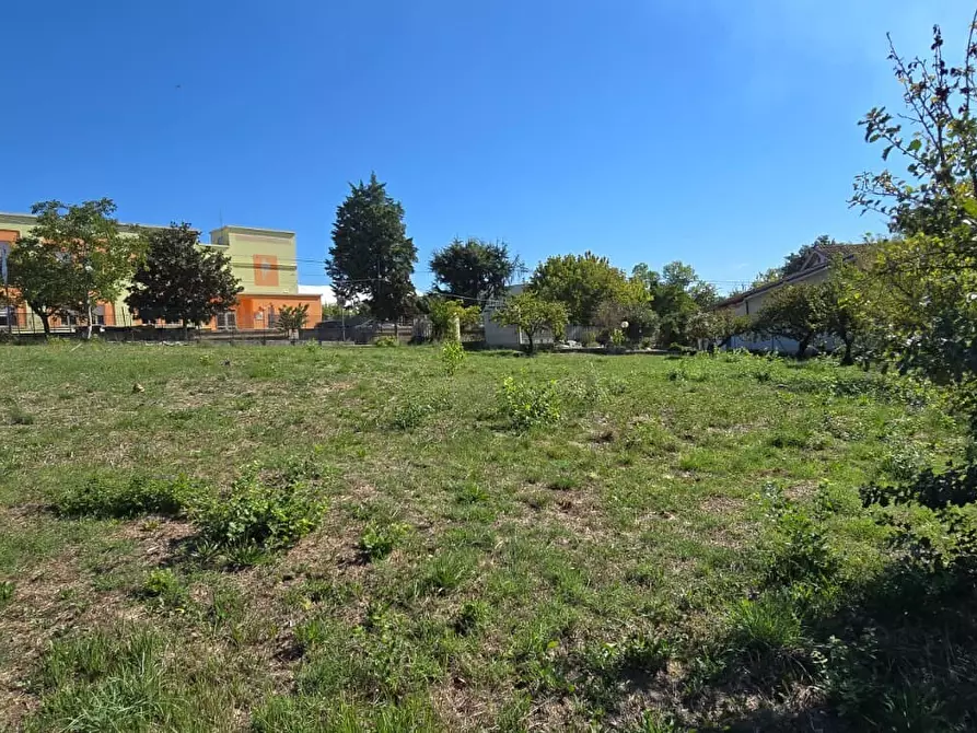 Immagine 23 di Terreno residenziale in vendita  in Via Giacomo Matteotti a Abbateggio