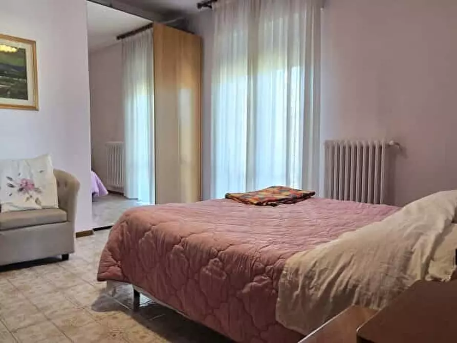 Immagine 11 di Appartamento in vendita  in Via Raffaello Sanzio 113 a Pescara