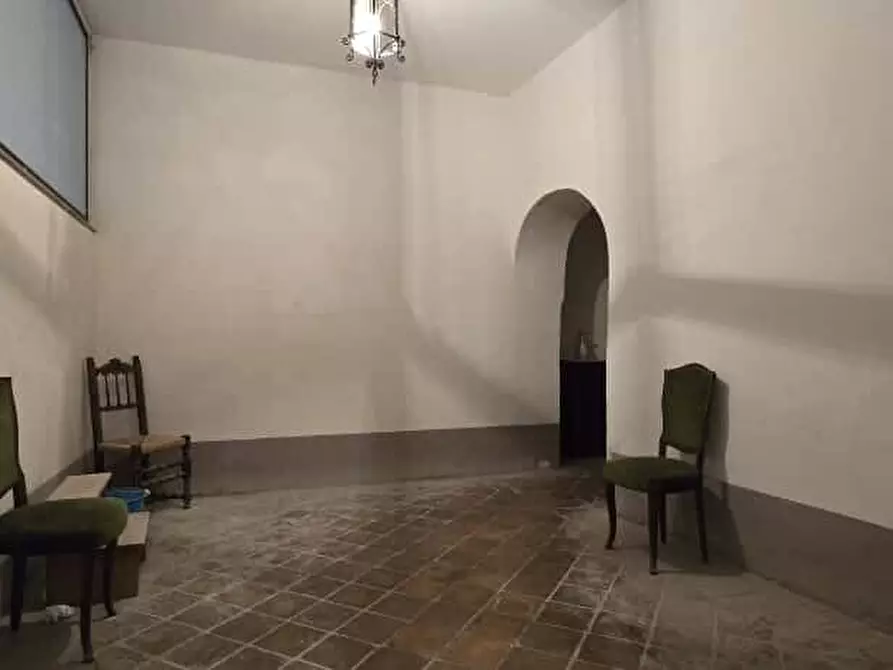 Immagine 8 di Appartamento in vendita  in Piazza Luca da Penne 1 a Penne