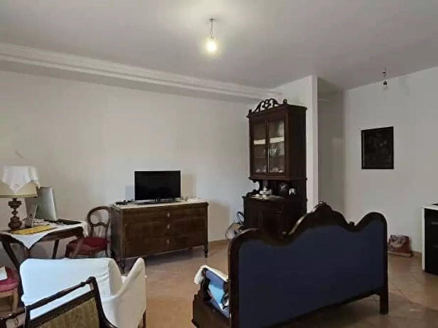 Immagine 11 di Appartamento in vendita  in Piazza Luca da Penne 1 a Penne