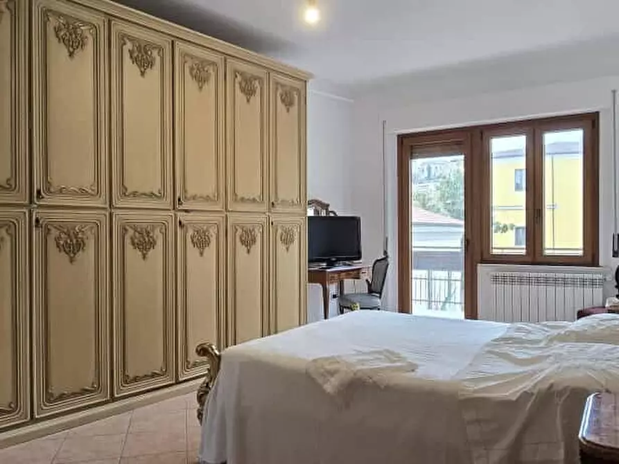 Immagine 21 di Appartamento in vendita  in Piazza Luca da Penne 1 a Penne