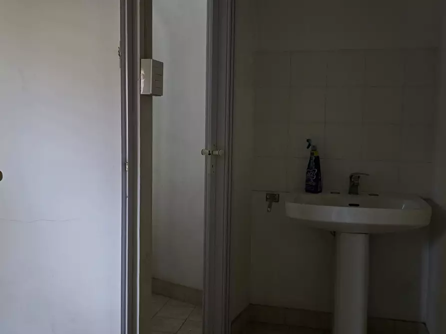 Immagine 16 di Appartamento in vendita  in Piazza Luca da Penne 50 a Penne