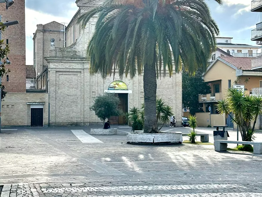 Immagine 3 di Appartamento in vendita  in Viale Gabriele D'Annunzio a Montesilvano