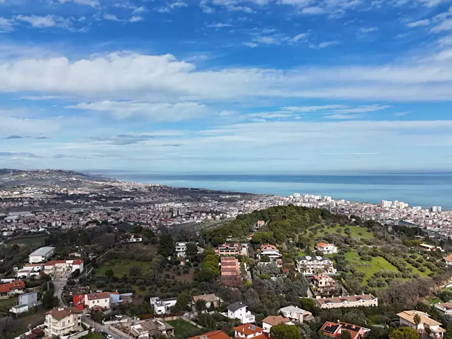 Immagine 43 di Appartamento in vendita  in Via Spagnuolo 28 a Montesilvano