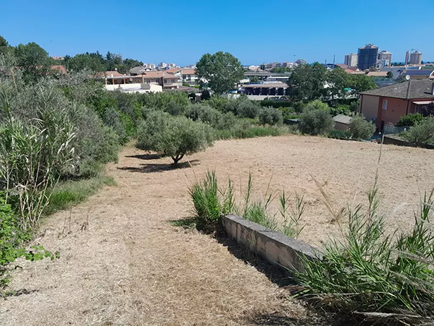 Immagine 5 di Terreno in vendita  in strada del palazzo a Pescara
