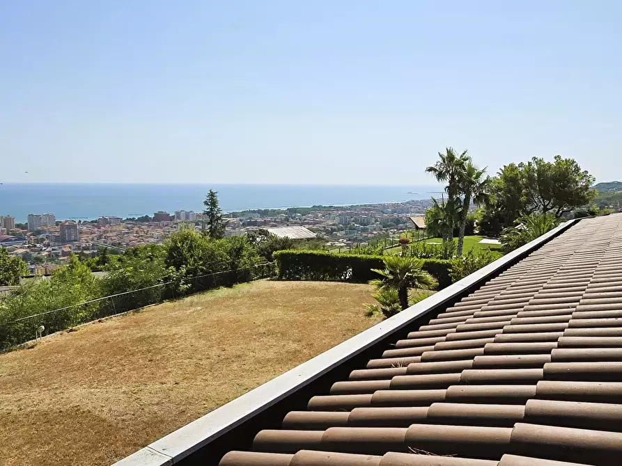 Immagine 46 di Villa in vendita  in via chiappinello a Montesilvano