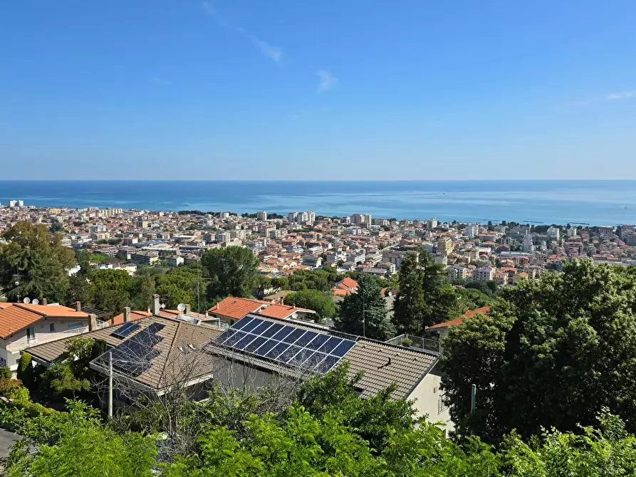 Immagine 3 di Villa in vendita  in via chiappinello a Montesilvano