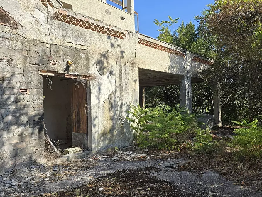 Immagine 25 di Villa in vendita  in via della stazione a Abbateggio