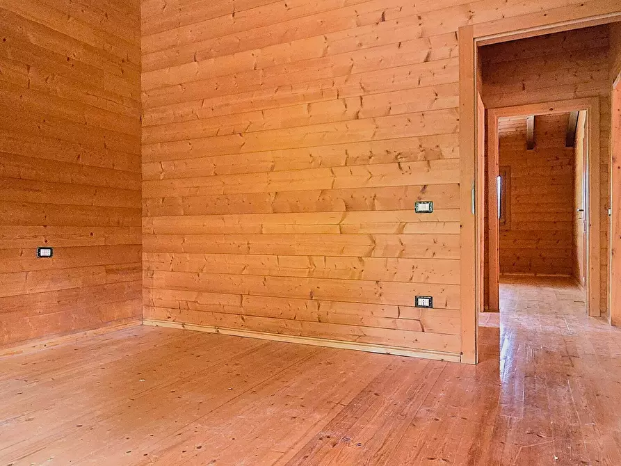 Immagine 27 di Villa in vendita  in Contrada Arci Cona Prato a Penne