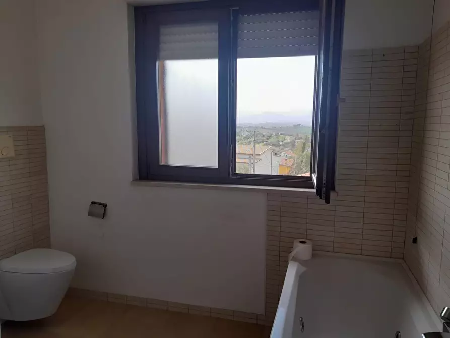 Immagine 10 di Appartamento in vendita  in Via della Madonnina 12 a Brittoli