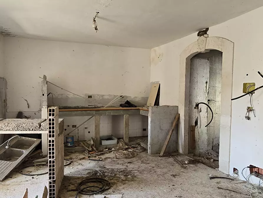 Immagine 21 di Villa in vendita  in Località Cavate a Sulmona