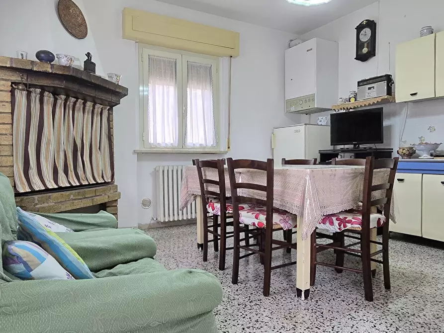 Immagine 10 di Villa in vendita  in Frazione Villa Rossi a Teramo
