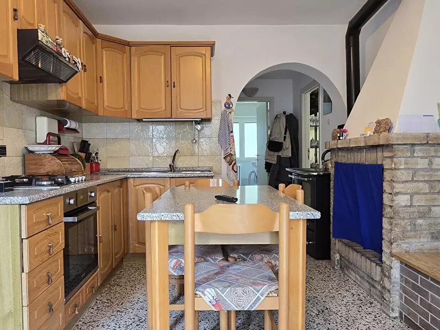 Immagine 9 di Villa in vendita  in Frazione Villa Rossi a Teramo