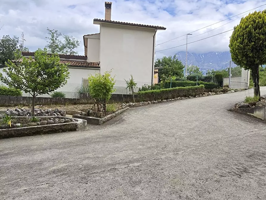 Immagine 27 di Villa in vendita  in Frazione Villa Rossi a Teramo
