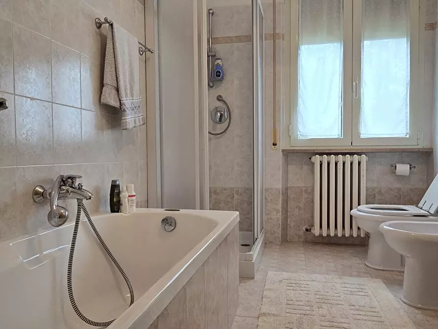 Immagine 19 di Villa in vendita  in Frazione Villa Rossi a Teramo