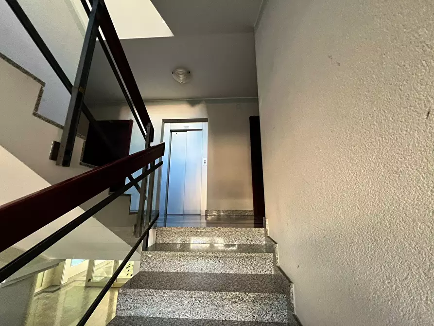 Immagine 6 di Appartamento in vendita  in Via Bradano a Montesilvano