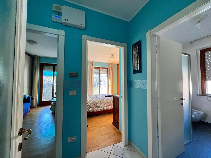 Immagine 16 di Appartamento in vendita  in Via Bradano a Montesilvano