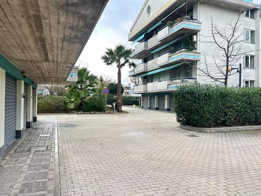 Immagine 5 di Appartamento in vendita  in Via Bradano a Montesilvano