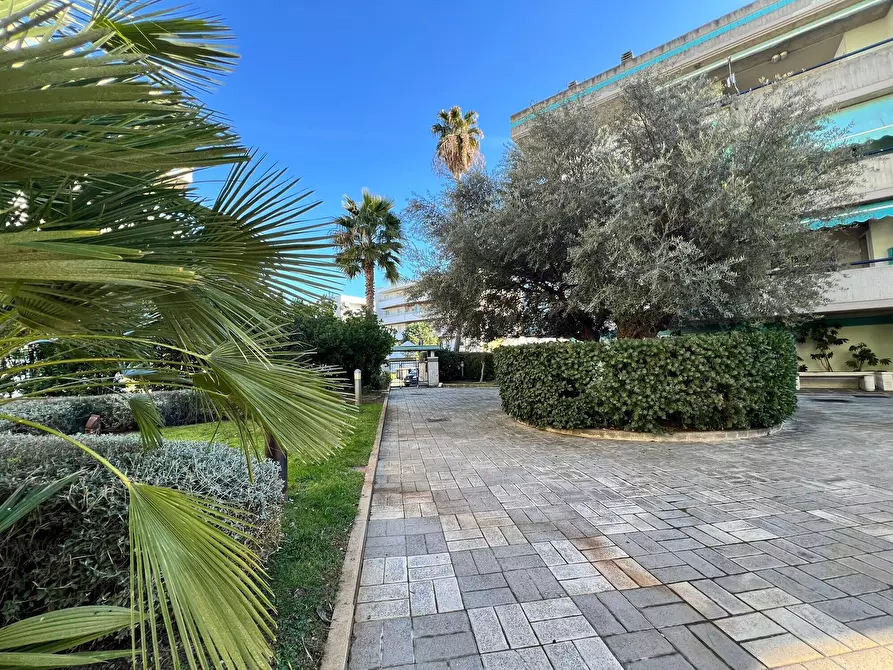 Immagine 2 di Appartamento in vendita  in Via Bradano a Montesilvano