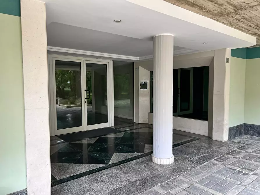 Immagine 8 di Appartamento in vendita  in Via Bradano a Montesilvano