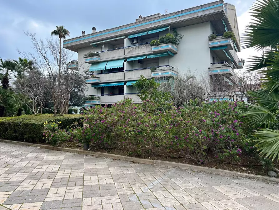 Immagine 4 di Appartamento in vendita  in Via Bradano a Montesilvano