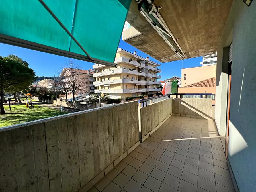 Immagine 24 di Appartamento in vendita  in Via Bradano a Montesilvano