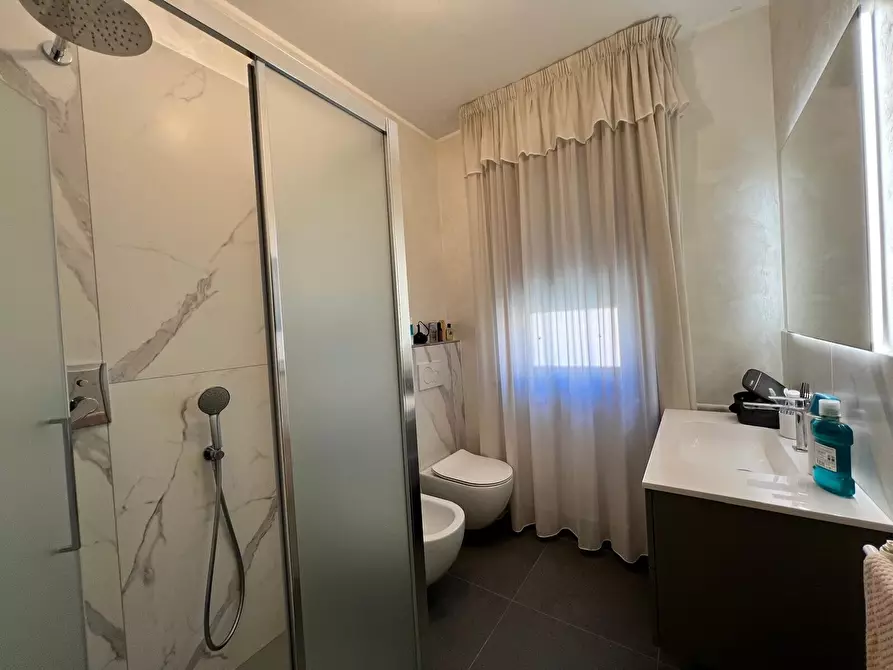 Immagine 19 di Appartamento in vendita  in Via Bradano a Montesilvano