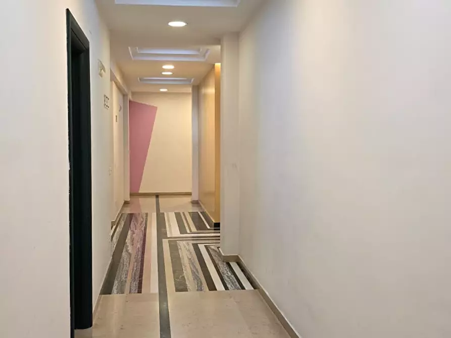 Immagine 7 di Box auto in vendita  in Corso Vittorio Emanuele II 346 a Pescara