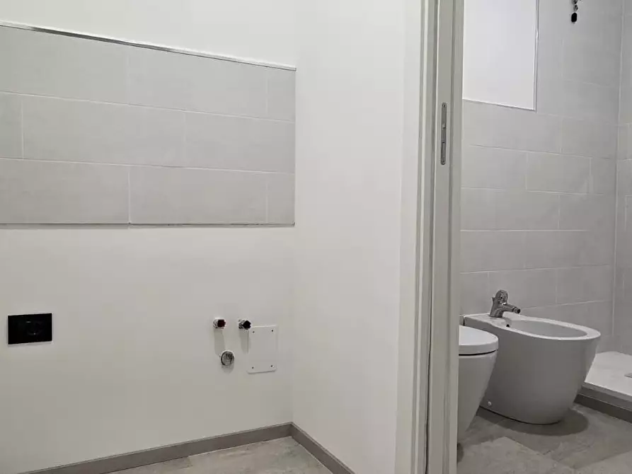 Immagine 6 di Appartamento in vendita  in Viale Regina Margherita a Pescara