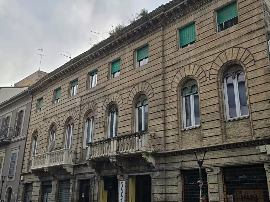 Immagine 1 di Appartamento in vendita  in Via dei Bastioni, 74 a Pescara