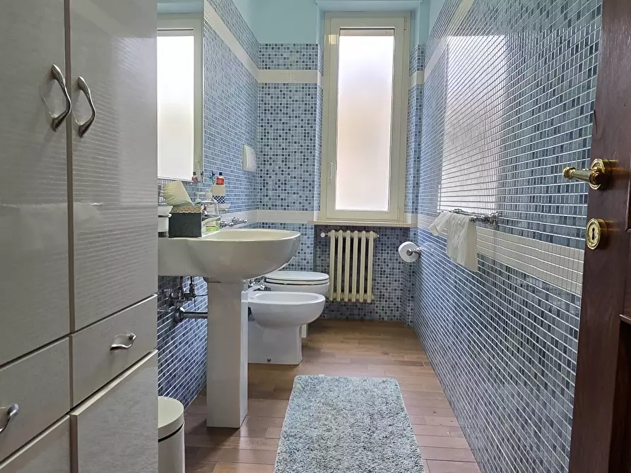 Immagine 14 di Appartamento in vendita  in Via Giosue Carducci a Pescara