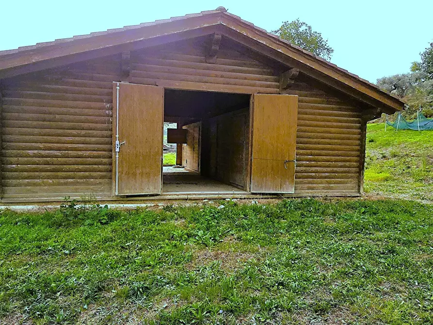 Immagine 36 di Villa in vendita  in Contrada Arci Cona Prato a Penne